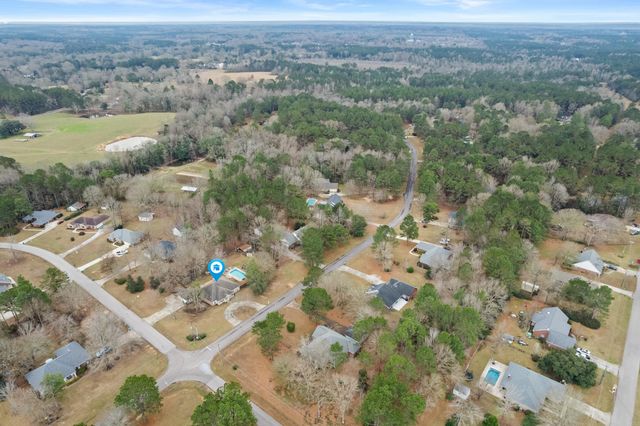8 Holly Trail, Petal, MS 39465