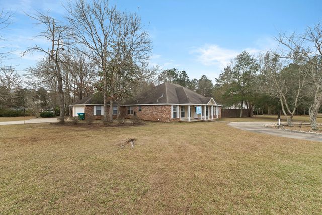 8 Holly Trail, Petal, MS 39465