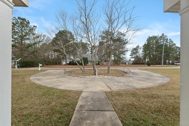 8 Holly Trail, Petal, MS 39465