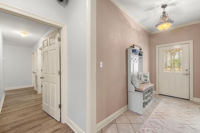 8 Holly Trail, Petal, MS 39465