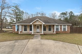 8 Holly Trail, Petal, MS 39465