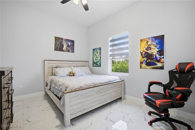 2842 8th AVE NE, Naples, FL 34120