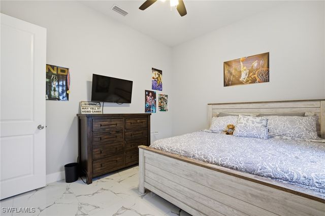 2842 8th AVE NE, Naples, FL 34120