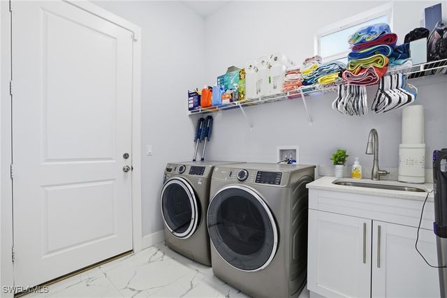 2842 8th AVE NE, Naples, FL 34120