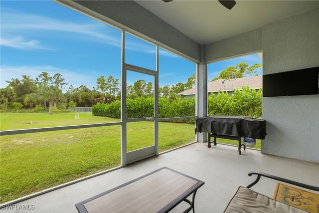 2842 8th AVE NE, Naples, FL 34120