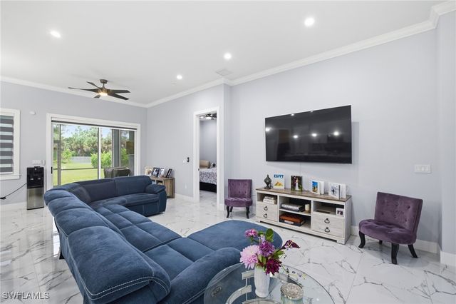 2842 8th AVE NE, Naples, FL 34120