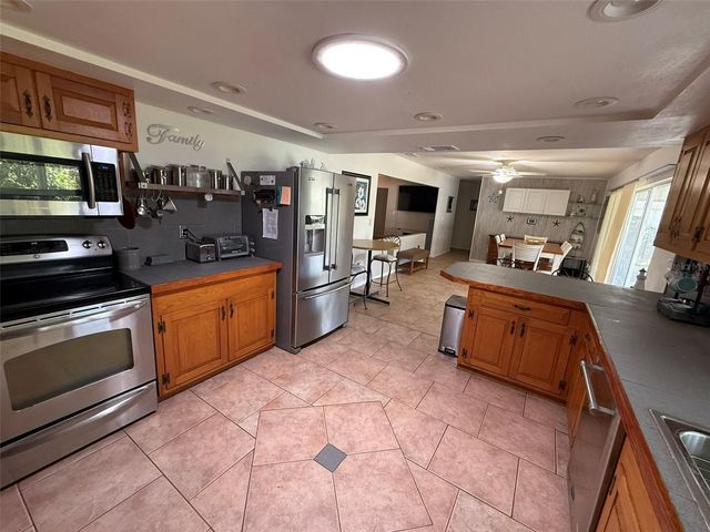 15152 BUSWELL AVENUE, Port Charlotte, FL 33953