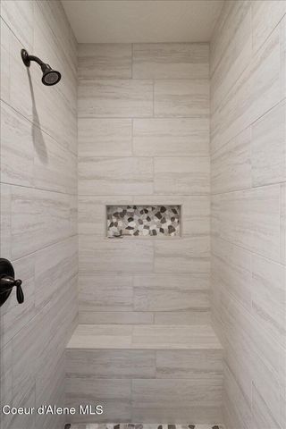 17372 W Kathleen Ave, Hauser, ID 83854