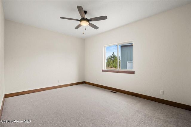 17372 W Kathleen Ave, Hauser, ID 83854