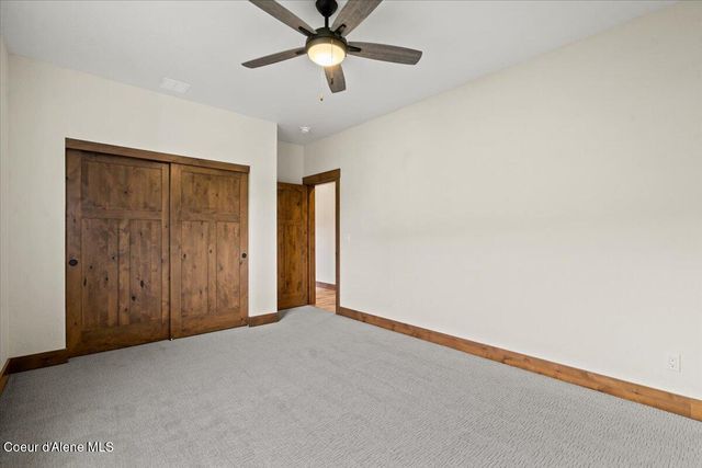 17372 W Kathleen Ave, Hauser, ID 83854