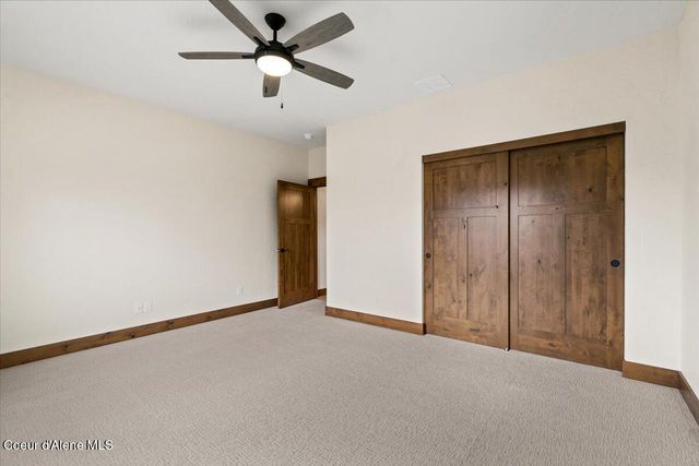 17372 W Kathleen Ave, Hauser, ID 83854