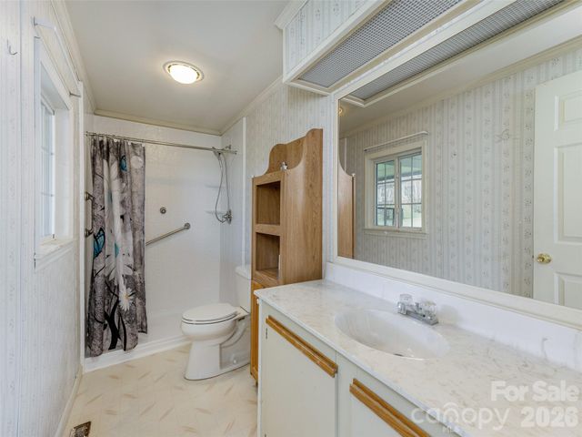 4 N Marjorie Lane, Hendersonville, NC 28792