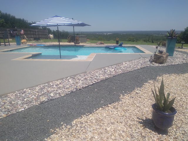 12 Cliff Drive, Mineral Wells, TX 76067