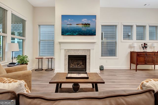 525 Hazelnut Drive, Peachtree City, GA 30269