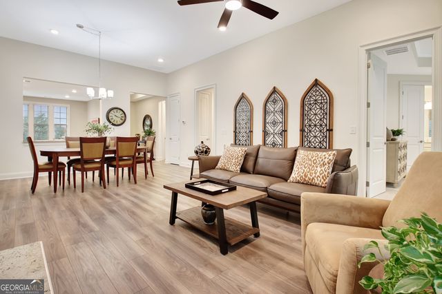 525 Hazelnut Drive, Peachtree City, GA 30269