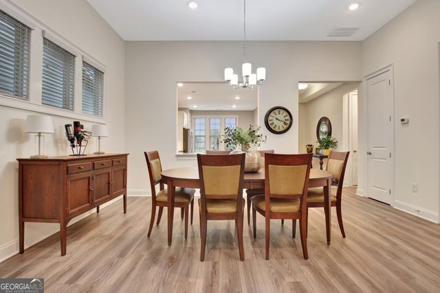 525 Hazelnut Drive, Peachtree City, GA 30269