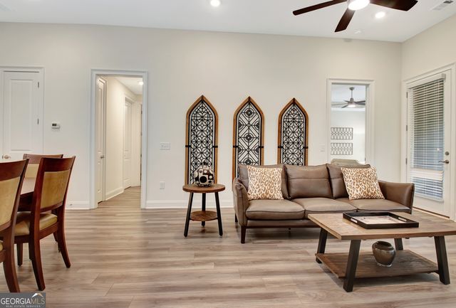 525 Hazelnut Drive, Peachtree City, GA 30269