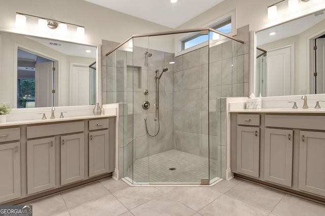 525 Hazelnut Drive, Peachtree City, GA 30269