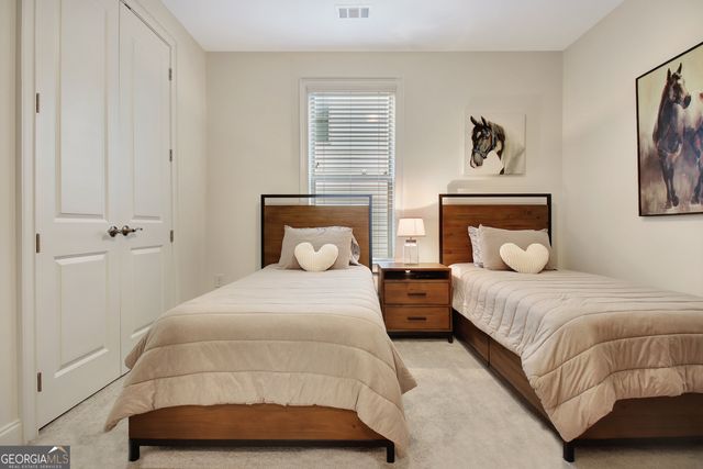 525 Hazelnut Drive, Peachtree City, GA 30269