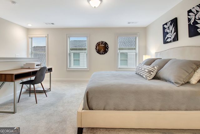 525 Hazelnut Drive, Peachtree City, GA 30269