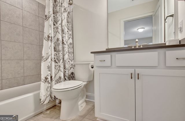 525 Hazelnut Drive, Peachtree City, GA 30269