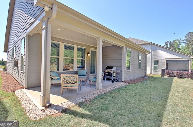 525 Hazelnut Drive, Peachtree City, GA 30269
