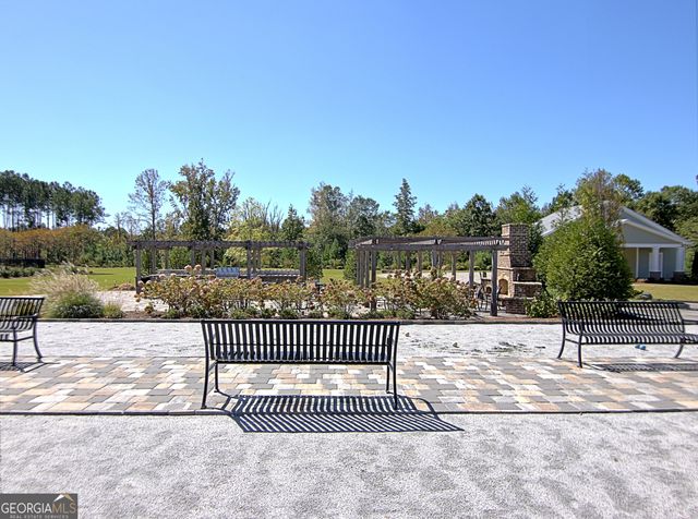 525 Hazelnut Drive, Peachtree City, GA 30269