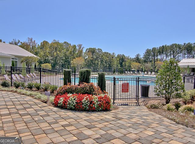 525 Hazelnut Drive, Peachtree City, GA 30269