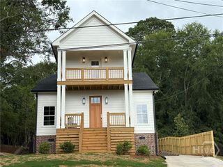 200 Valleybrook Drive, Athens, GA 30606