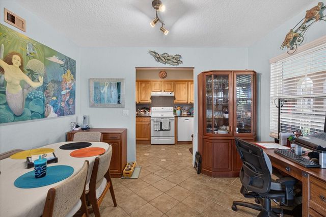 6100 GULFPORT BOULEVARD S 401, Gulfport, FL 33707