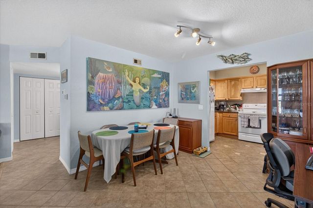 6100 GULFPORT BOULEVARD S 401, Gulfport, FL 33707
