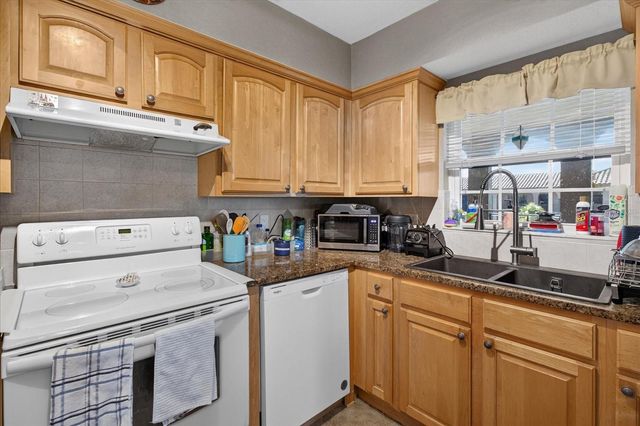 6100 GULFPORT BOULEVARD S 401, Gulfport, FL 33707