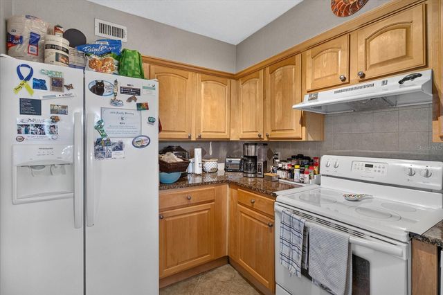 6100 GULFPORT BOULEVARD S 401, Gulfport, FL 33707