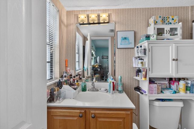 6100 GULFPORT BOULEVARD S 401, Gulfport, FL 33707