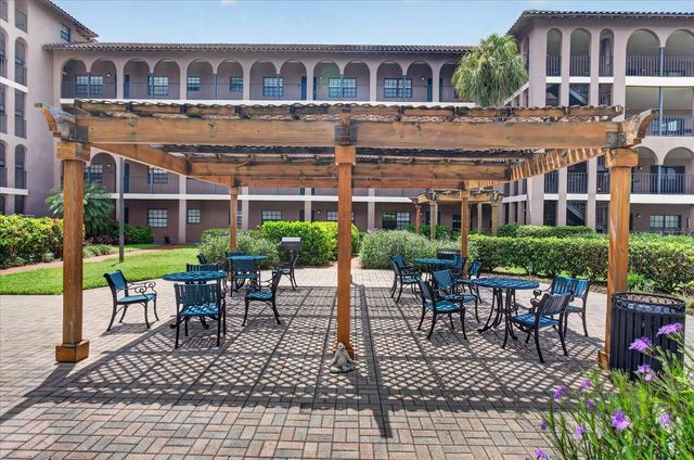 6100 GULFPORT BOULEVARD S 401, Gulfport, FL 33707