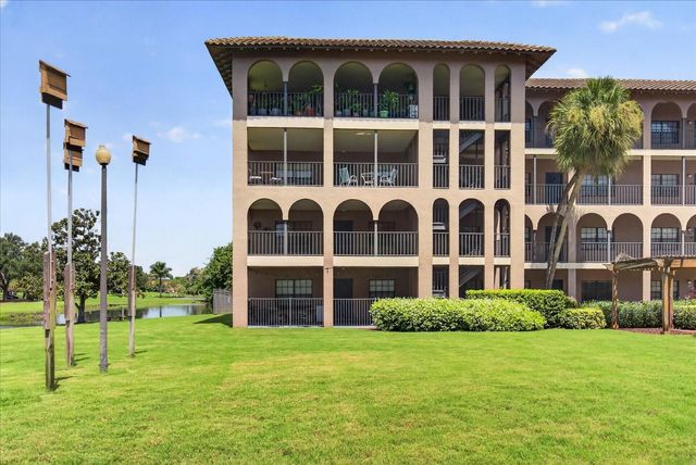 6100 GULFPORT BOULEVARD S 401, Gulfport, FL 33707