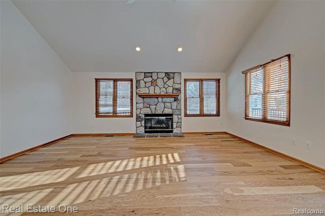 2993 Woodland Drive, Metamora, MI 48455