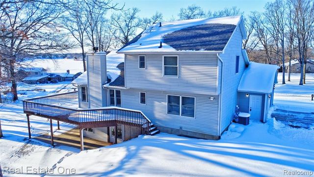 2993 Woodland Drive, Metamora, MI 48455