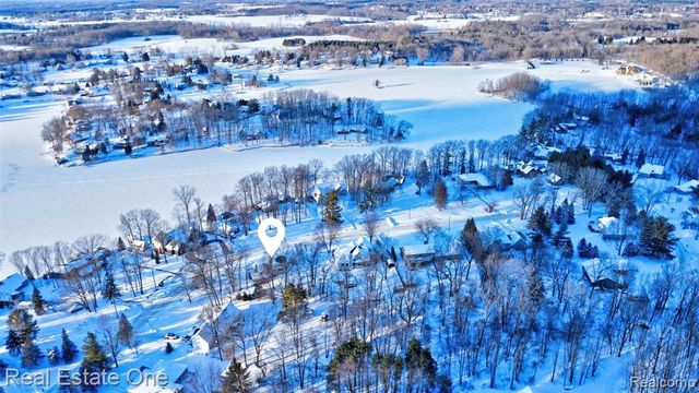 2993 Woodland Drive, Metamora, MI 48455