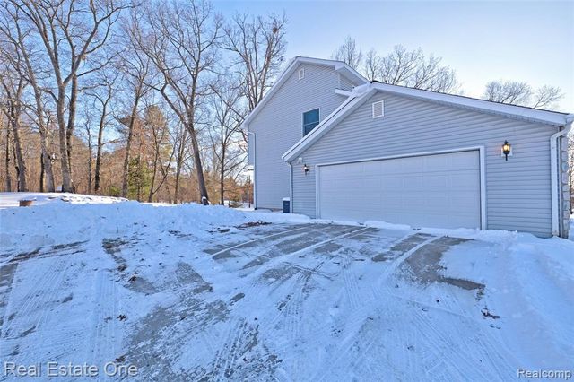 2993 Woodland Drive, Metamora, MI 48455