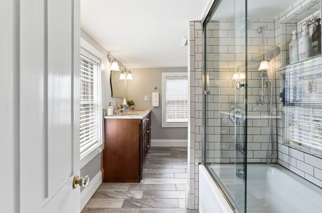 5 Great Rd, Bedford, MA 01730