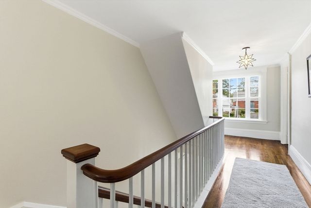 5 Great Rd, Bedford, MA 01730