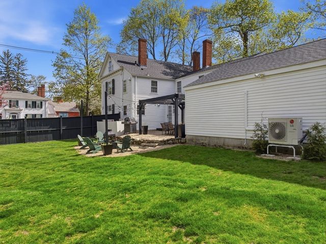 5 Great Rd, Bedford, MA 01730