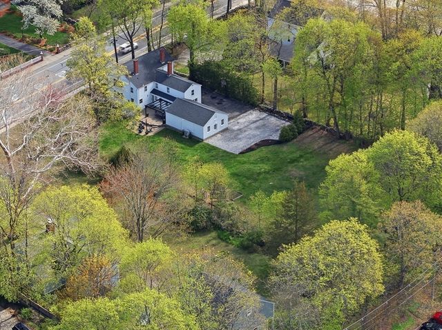 5 Great Rd, Bedford, MA 01730