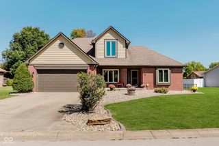 6548 Springview Drive, Avon, IN 46123
