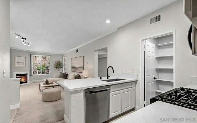 10848 Scripps Ranch Blvd 205, San Diego, CA 92131
