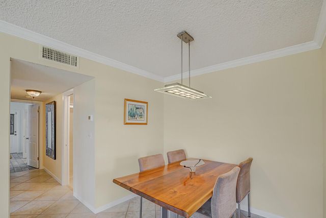 202 High Point Terrace W A, Delray Beach, FL 33445
