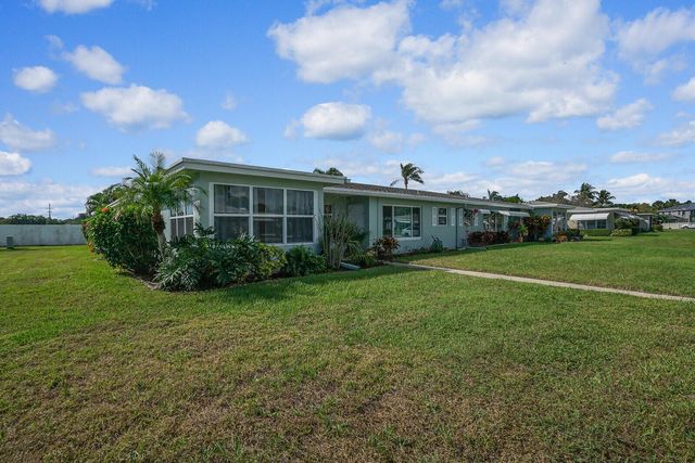 202 High Point Terrace W A, Delray Beach, FL 33445