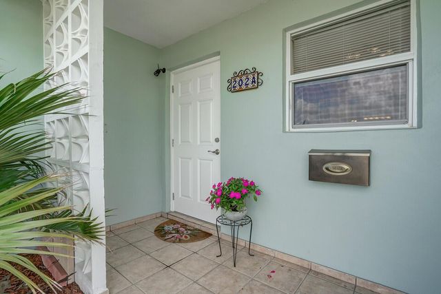 202 High Point Terrace W A, Delray Beach, FL 33445