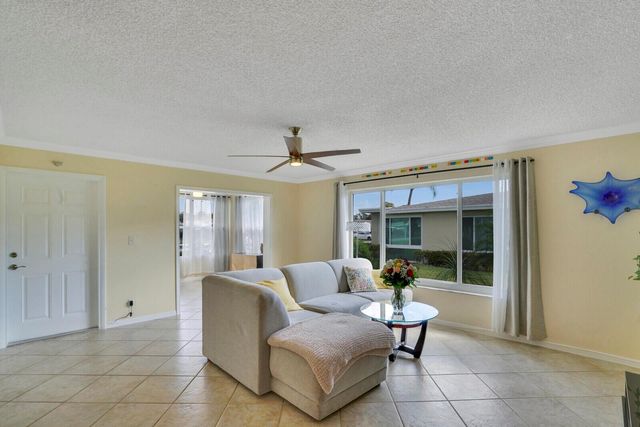 202 High Point Terrace W A, Delray Beach, FL 33445